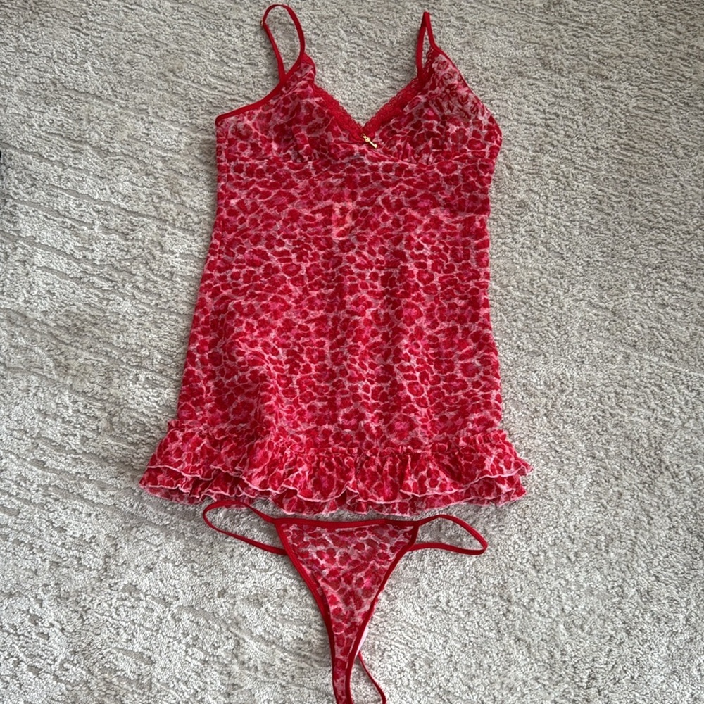NWT Victoria's Secret Leopard Print Semi Sheer Top and Thong 2 pc. Set - Size L - Picture 12 of 12